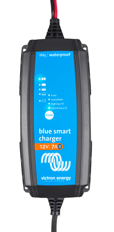 Blue Smart IP65 Charger 12/7 + DC connector