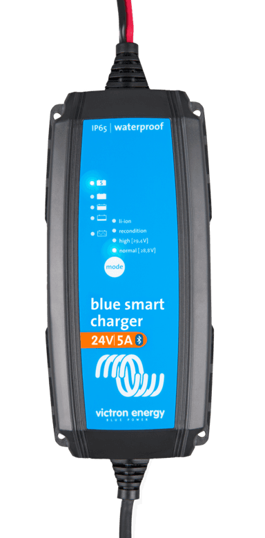 Blue Smart IP65 Charger 24/5 + DC connector