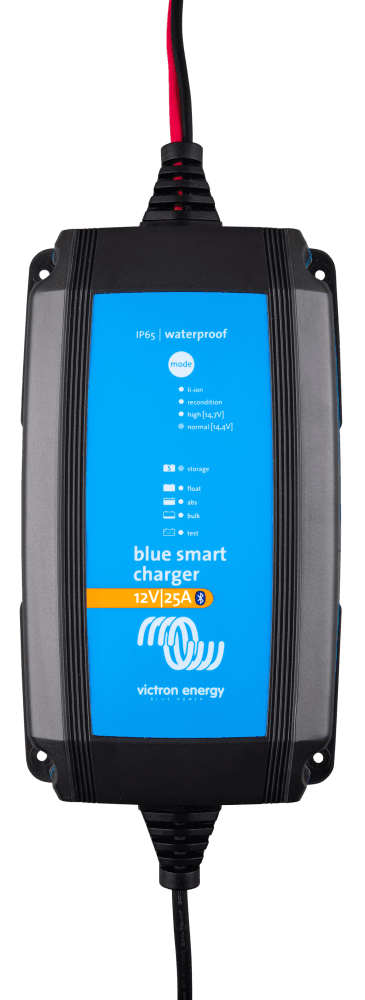 Blue Smart IP65 Charger 12/25 + DC connector