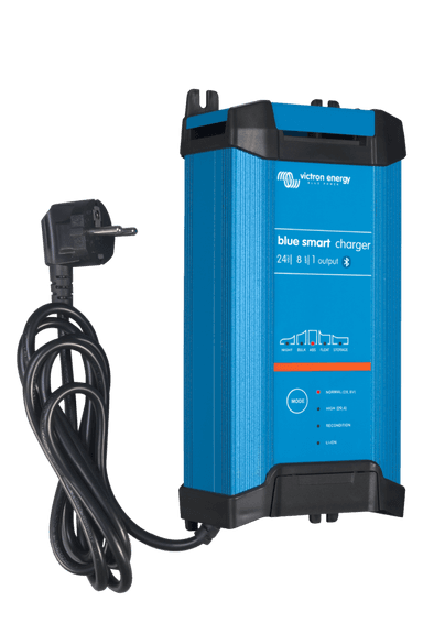 Blue Smart IP22 Charger 24/8 (1)