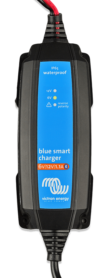 Blue Smart IP65 Charger 6V/12V-1.1 + DC connector